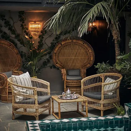 - Adults Only Ξενοδοχείο 5*